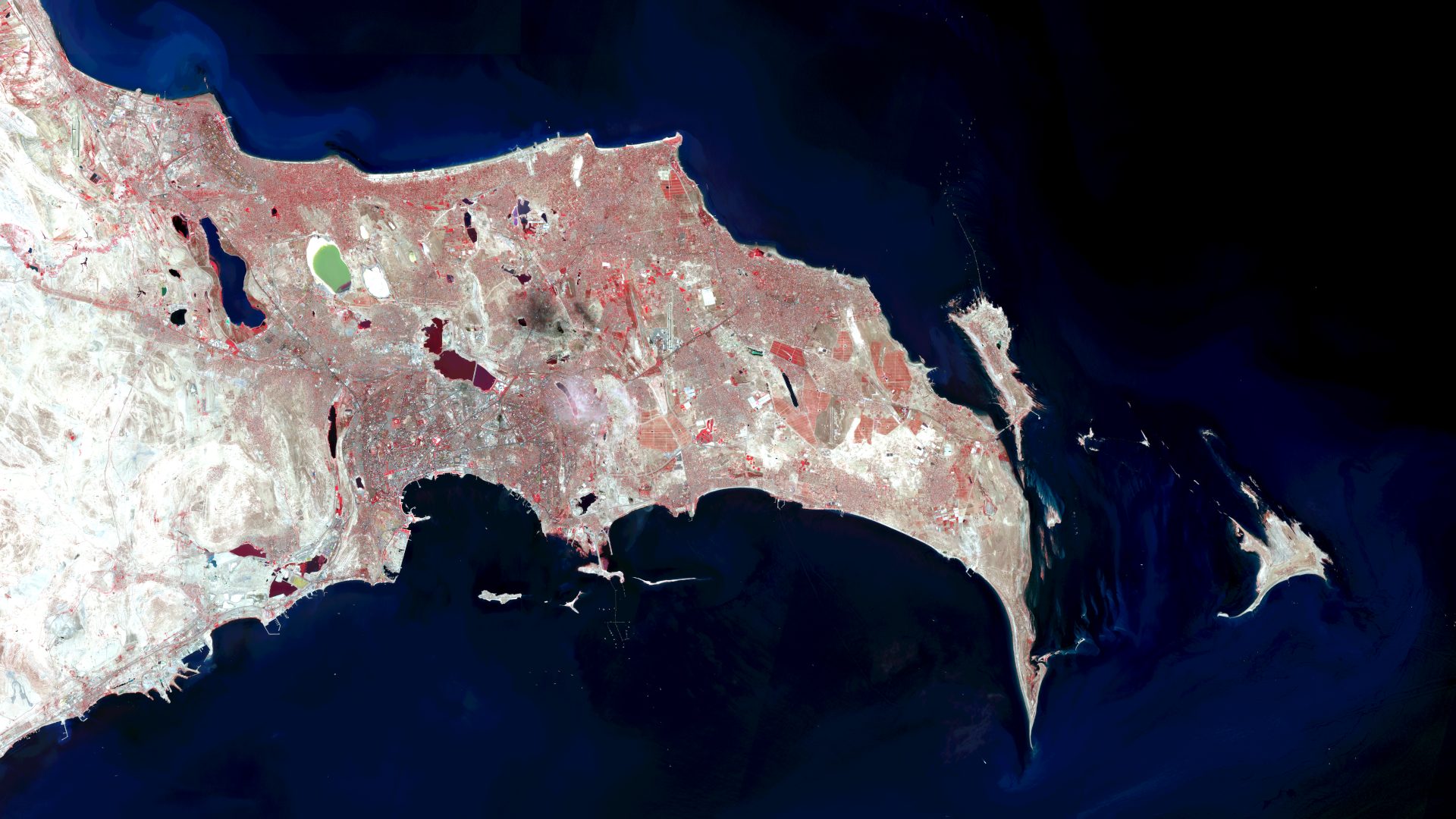 Satellitenbild des Monats November 2024: Baku (Aserbaidschan)